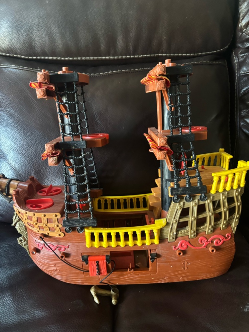 Fisher-Price Brown, Yellow & Black Pirate Ship Playset